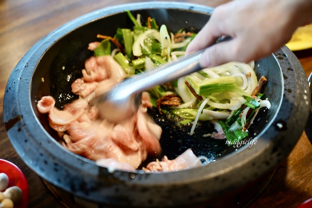 望海巷石頭火鍋，在潮境公園看海吃火鍋看海賞美景，超浪漫！