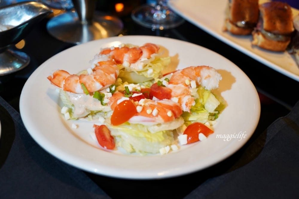 台北莫爾頓牛排館，臺北情侶約會餐廳，超美夜景看101，Happy Hour小資族也可以來這裡享受高級牛排加絕美夜景！