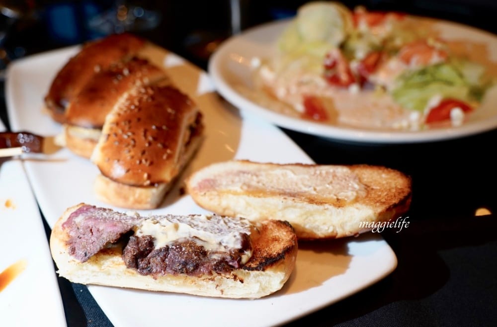 台北莫爾頓牛排館，臺北情侶約會餐廳，超美夜景看101，Happy Hour小資族也可以來這裡享受高級牛排加絕美夜景！