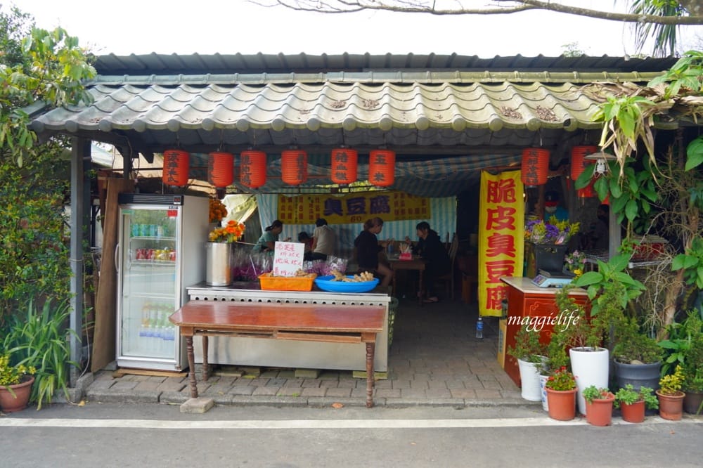 汐止景點｜五指山無敵美景一日遊，汐止必去夜景景點，星城觀景咖啡廳以及好吃的臭豆腐跟石板烤肉