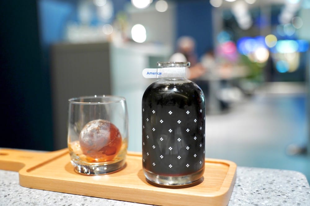 全家開咖啡廳了，台北中山Let’s Café PLUS新開幕，不限時有插座還有沙拉甜點三明治