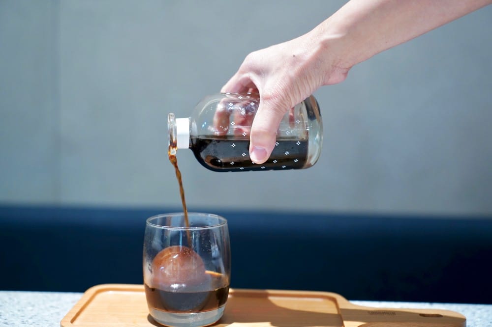 全家開咖啡廳了，台北中山Let’s Café PLUS新開幕，不限時有插座還有沙拉甜點三明治