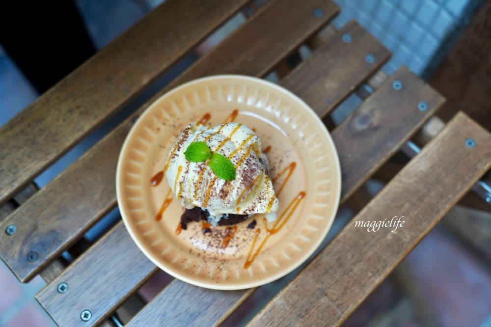 公館咖啡｜野餐咖啡Picnic Cafe，台大溫州街不限時咖啡廳，甜點爆好吃，帶電腦工作或是跟閨蜜聊到沒話說為止！