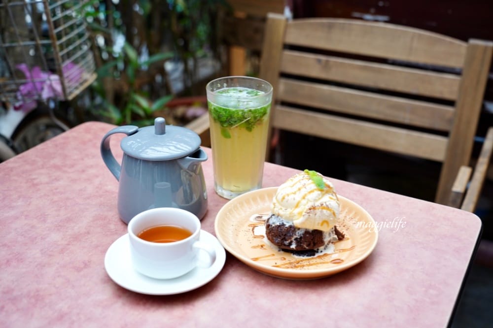 公館咖啡｜野餐咖啡Picnic Cafe，台大溫州街不限時咖啡廳，甜點爆好吃，帶電腦工作或是跟閨蜜聊到沒話說為止！