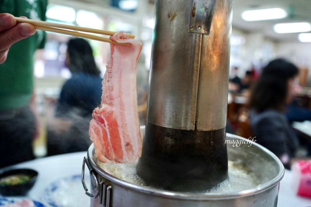 台電勵進餐廳酸菜白肉鍋吃到飽,台北火鍋吃到飽60年老店,還有蔥油餅吃到飽 - 第1張圖 台電勵進餐廳酸菜白肉鍋吃到飽,台北火鍋吃到飽60年老店,還有蔥油餅吃到飽