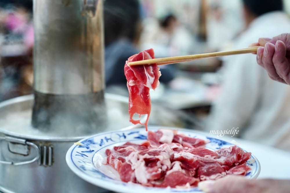 台電勵進餐廳酸菜白肉鍋吃到飽，台北火鍋吃到飽60年老店，還有蔥油餅吃到飽