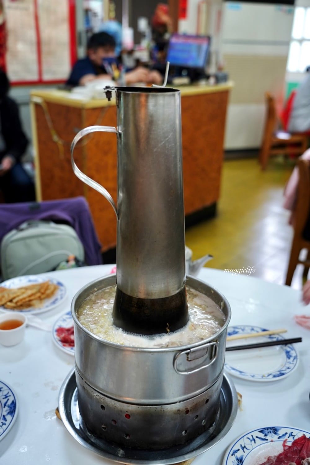 台電勵進餐廳酸菜白肉鍋吃到飽,台北火鍋吃到飽60年老店,還有蔥油餅吃到飽 - 第35張圖 台電勵進餐廳酸菜白肉鍋吃到飽,台北火鍋吃到飽60年老店,還有蔥油餅吃到飽