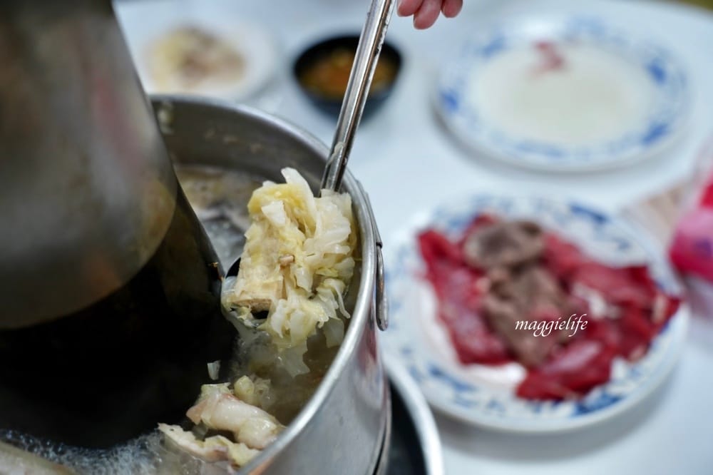 台電勵進餐廳酸菜白肉鍋吃到飽,台北火鍋吃到飽60年老店,還有蔥油餅吃到飽 - 第34張圖 台電勵進餐廳酸菜白肉鍋吃到飽,台北火鍋吃到飽60年老店,還有蔥油餅吃到飽