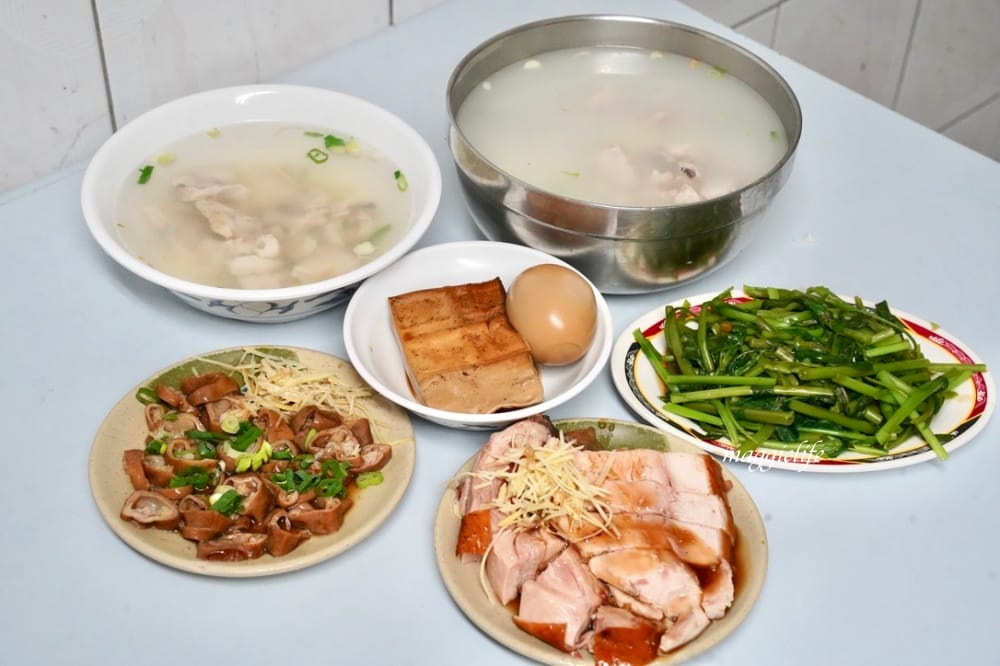 龍泉深海鮮魚湯，只有在地人知道藏在師大夜市巷弄裡的魚湯雞肉，超好吃！