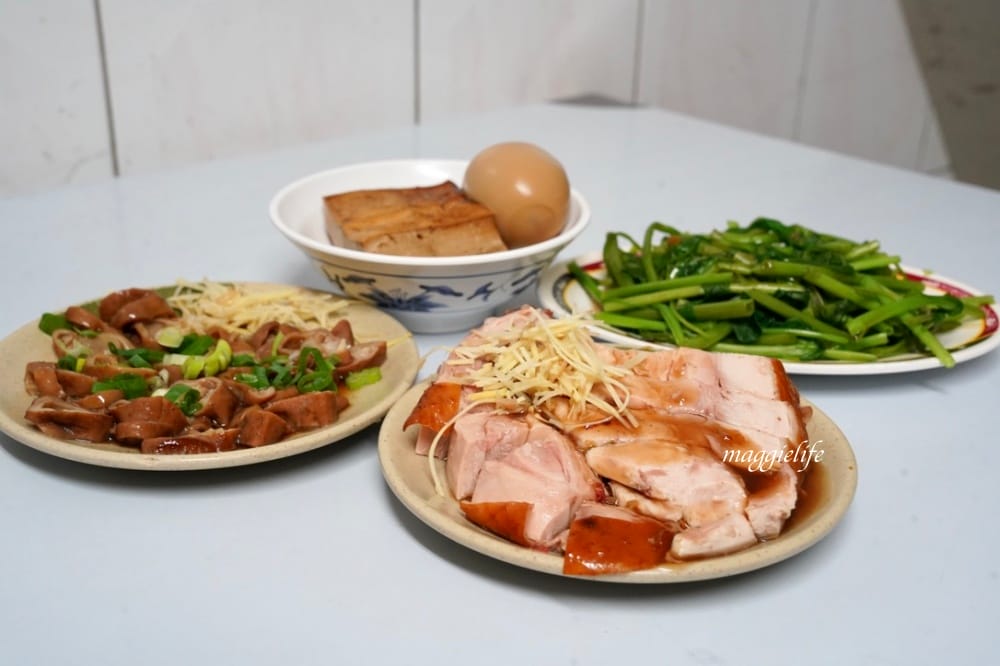 龍泉深海鮮魚湯，只有在地人知道藏在師大夜市巷弄裡的魚湯雞肉，超好吃！