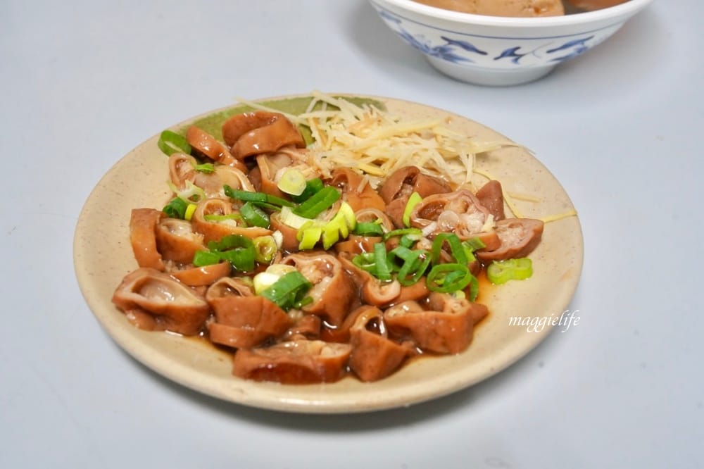 龍泉深海鮮魚湯，只有在地人知道藏在師大夜市巷弄裡的魚湯雞肉，超好吃！