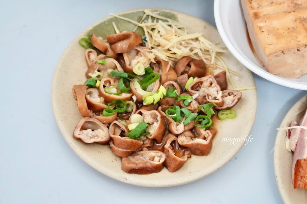 龍泉深海鮮魚湯，只有在地人知道藏在師大夜市巷弄裡的魚湯雞肉，超好吃！