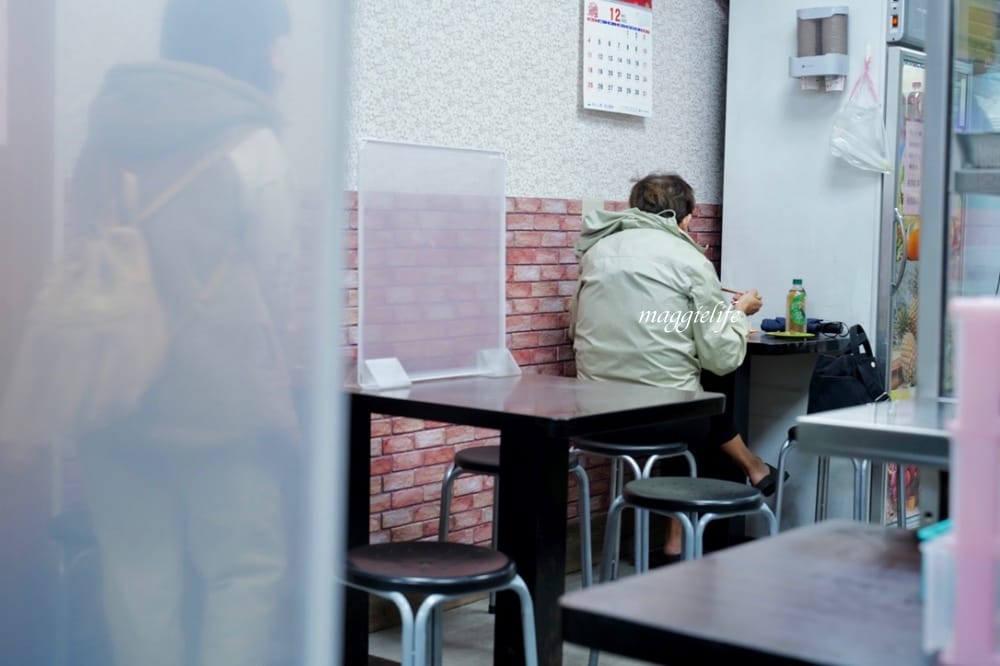 廖家牛肉麵，台北金華街米其林必比登推薦，牛肉湯喝完唇齒留香超推薦