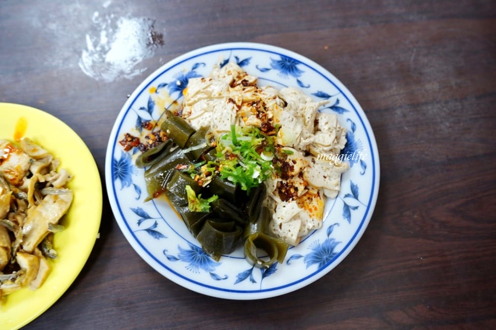 廖家牛肉麵，台北金華街米其林必比登推薦，牛肉湯喝完唇齒留香超推薦