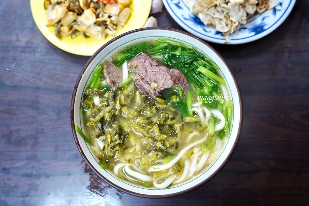 廖家牛肉麵，台北金華街米其林必比登推薦，牛肉湯喝完唇齒留香超推薦