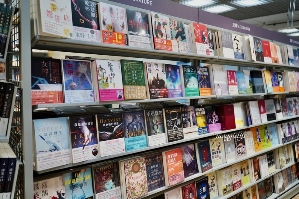 誠品重回台北東區地下街，誠品生活捷運敦化店，列車窗景進駐捷運忠孝敦化站，來台北東區吃飯逛街也可以逛誠品了