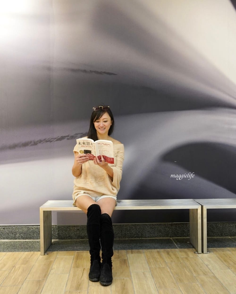 誠品重回台北東區地下街，誠品生活捷運敦化店，列車窗景進駐捷運忠孝敦化站，來台北東區吃飯逛街也可以逛誠品了