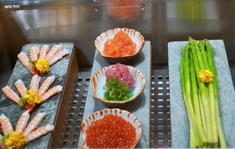 饗饗新莊店自助餐吃到飽超人氣Buffet，8大區必吃菜色直接曝光，進駐宏匯i-Tower39樓，新北最美景觀餐廳