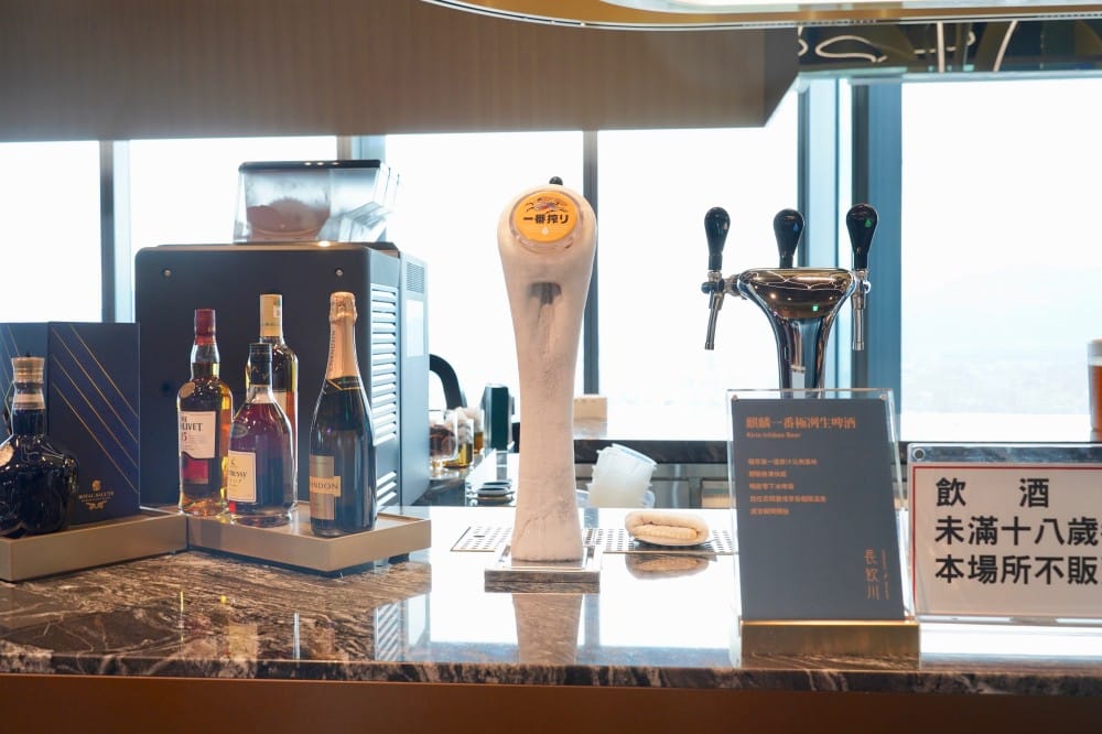 饗饗新莊店自助餐吃到飽超人氣Buffet，8大區必吃菜色直接曝光，進駐宏匯i-Tower39樓，新北最美景觀餐廳