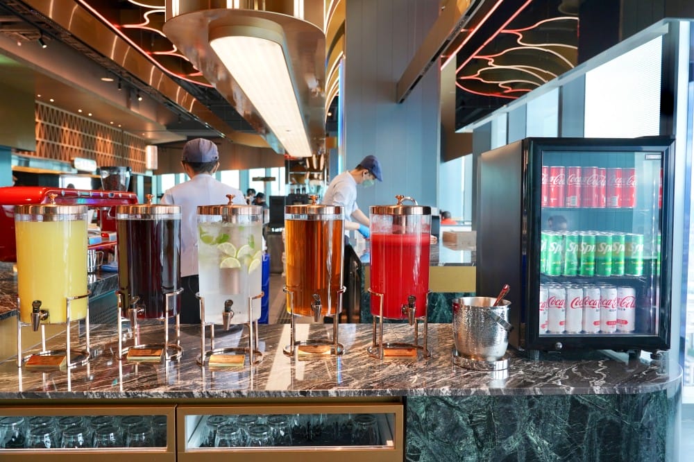 饗饗新莊店自助餐吃到飽超人氣Buffet，8大區必吃菜色直接曝光，進駐宏匯i-Tower39樓，新北最美景觀餐廳