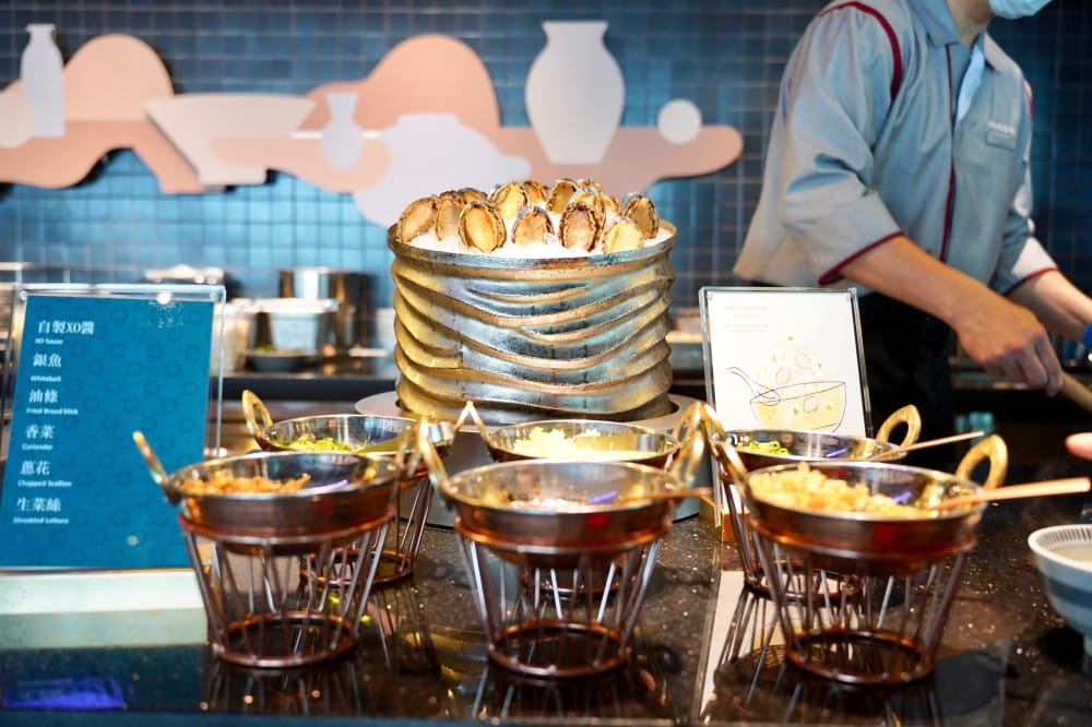 饗饗新莊店自助餐吃到飽超人氣Buffet，8大區必吃菜色直接曝光，進駐宏匯i-Tower39樓，新北最美景觀餐廳