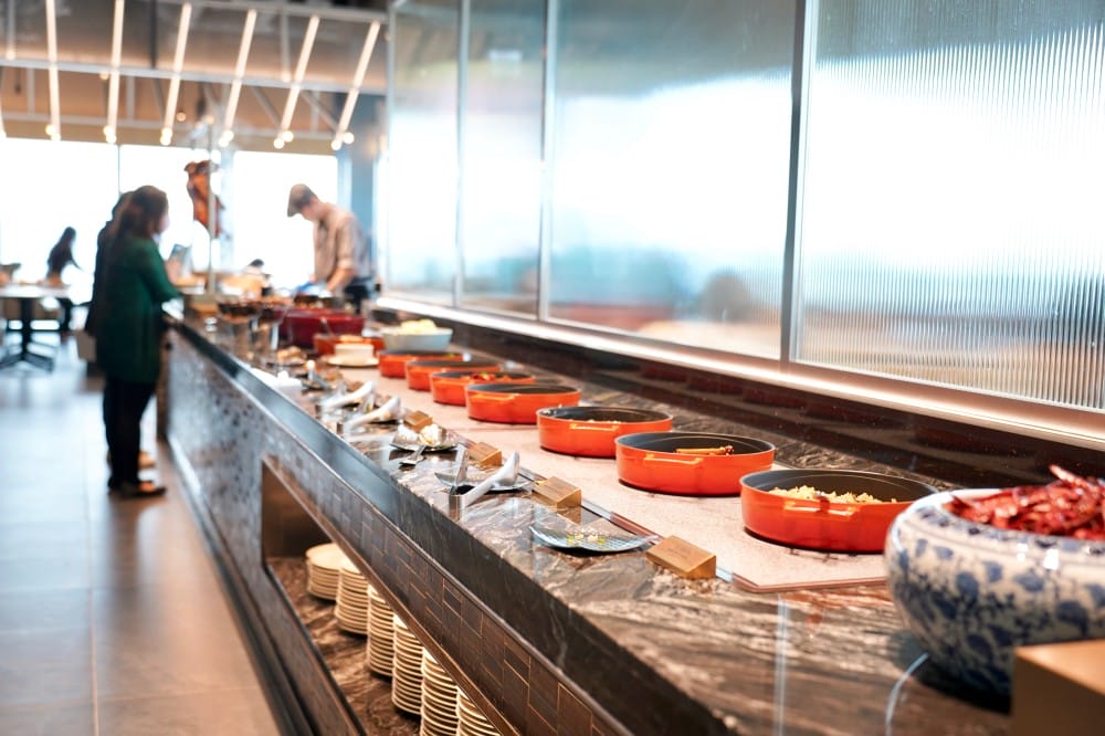 饗饗新莊店自助餐吃到飽超人氣Buffet，8大區必吃菜色直接曝光，進駐宏匯i-Tower39樓，新北最美景觀餐廳