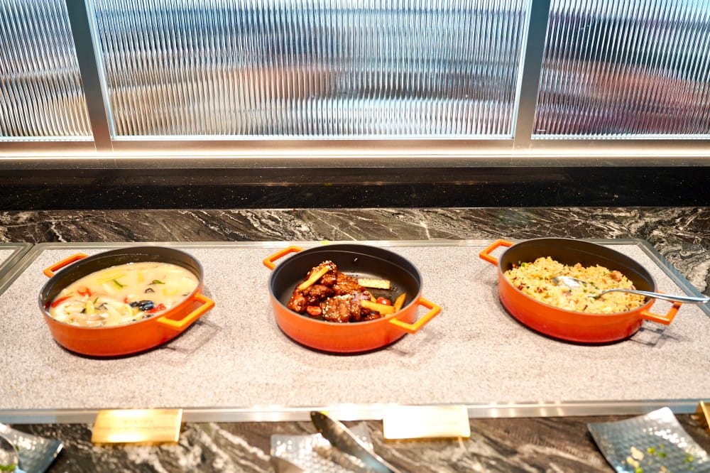 饗饗新莊店自助餐吃到飽超人氣Buffet，8大區必吃菜色直接曝光，進駐宏匯i-Tower39樓，新北最美景觀餐廳