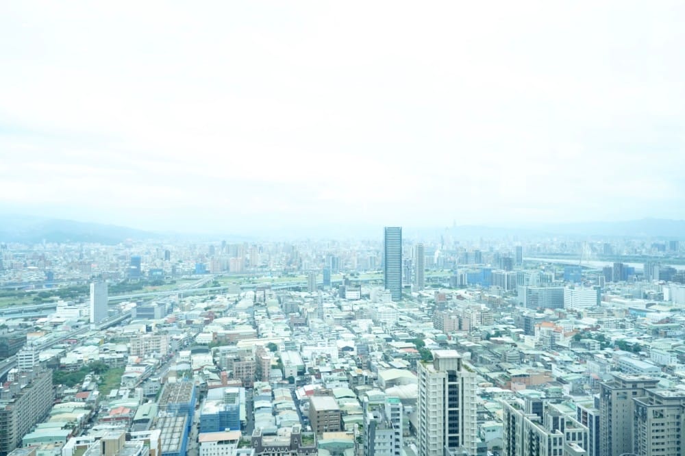 饗饗新莊店自助餐吃到飽超人氣Buffet，8大區必吃菜色直接曝光，進駐宏匯i-Tower39樓，新北最美景觀餐廳