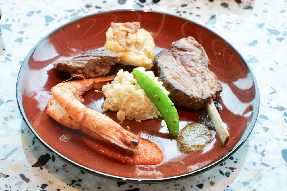 饗饗新莊店自助餐吃到飽超人氣Buffet，8大區必吃菜色直接曝光，進駐宏匯i-Tower39樓，新北最美景觀餐廳