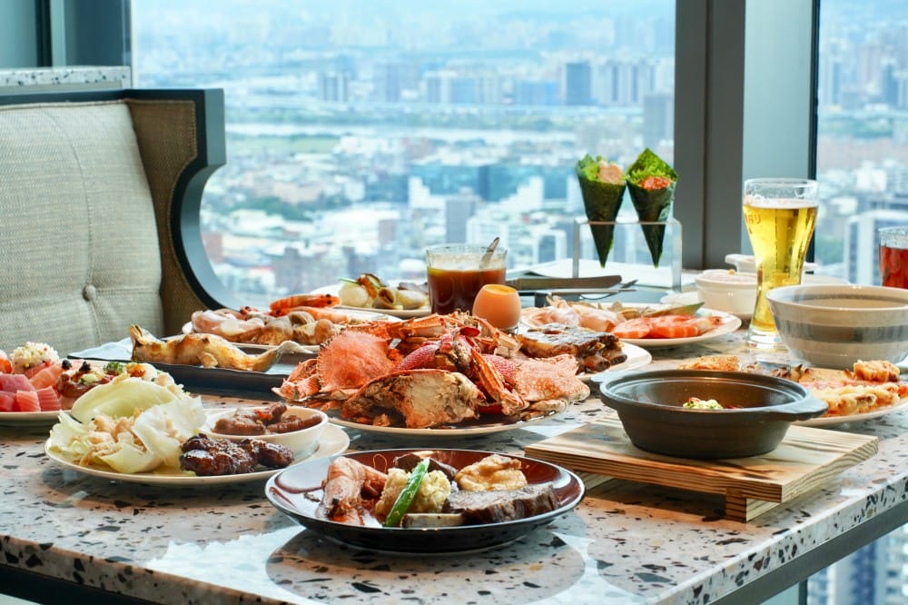 饗饗新莊店自助餐吃到飽超人氣Buffet，8大區必吃菜色直接曝光，進駐宏匯i-Tower39樓，新北最美景觀餐廳