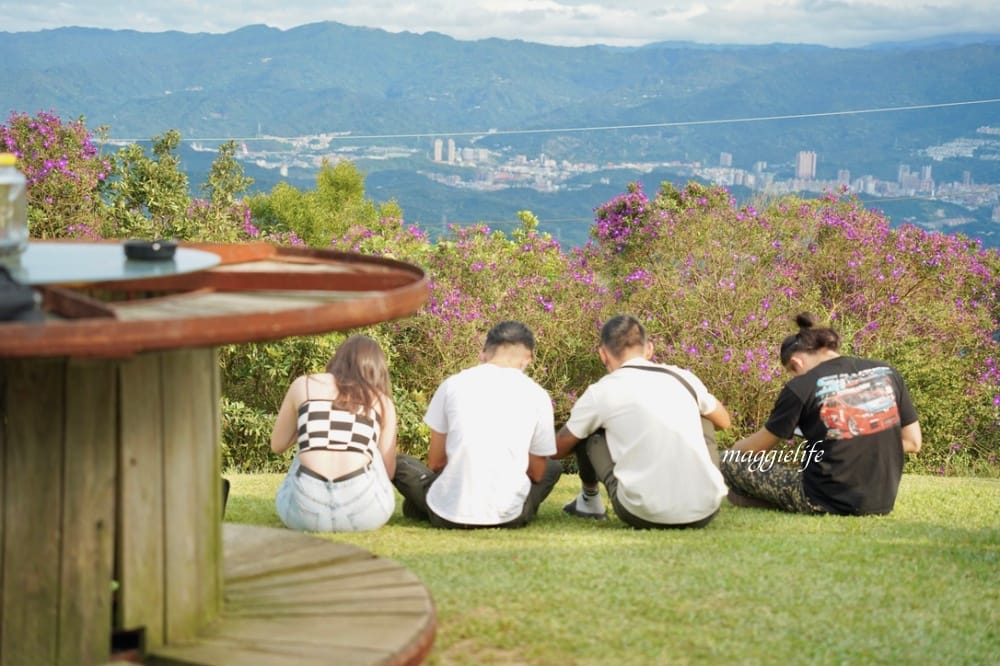 汐止景點|五指山星城咖啡,無敵夜景咖啡,大草原景觀咖啡廳,約會超浪漫,不限時沒有低消! - 第23張圖 汐止景點|五指山星城咖啡,無敵夜景咖啡,大草原景觀咖啡廳,約會超浪漫,不限時沒有低消!