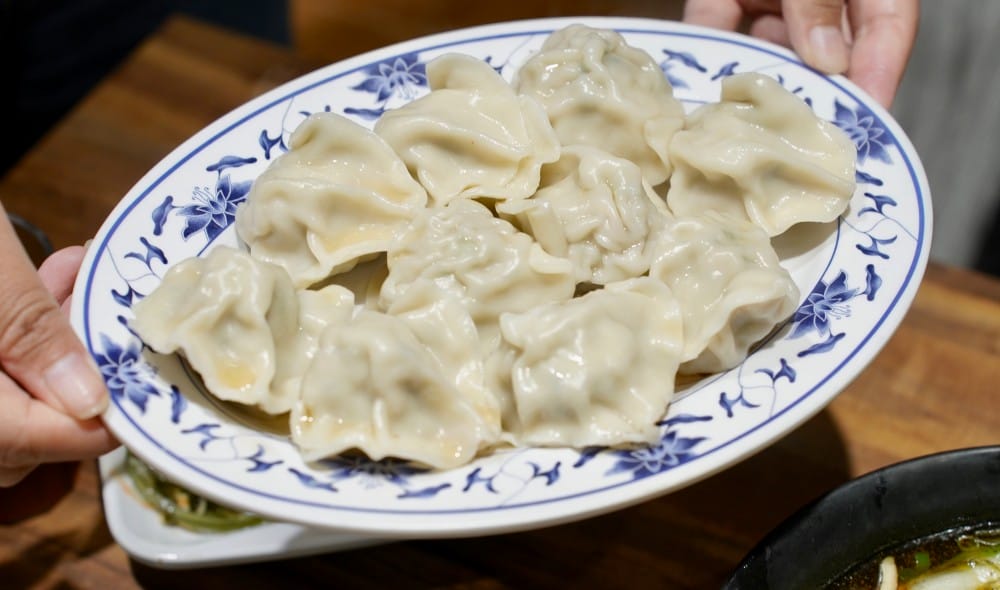 桃園呷霸牛肉麵，加麵加湯不用錢，還有豆花豆漿吃到飽