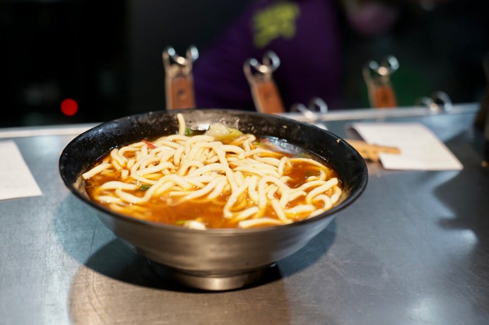 桃園呷霸牛肉麵，加麵加湯不用錢，還有豆花豆漿吃到飽