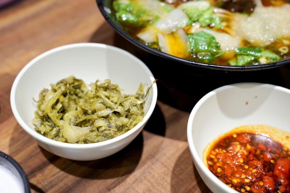 桃園呷霸牛肉麵，加麵加湯不用錢，還有豆花豆漿吃到飽