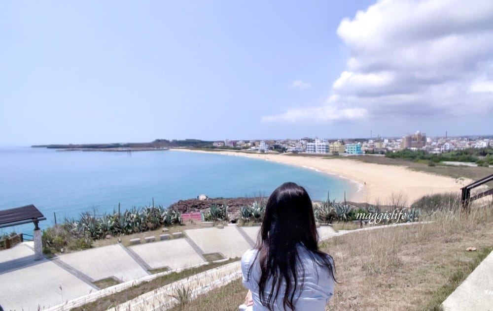 澎湖景點｜山水30高地公園，360度無敵海景黃金海灘超級美，看煙火夜景也超美