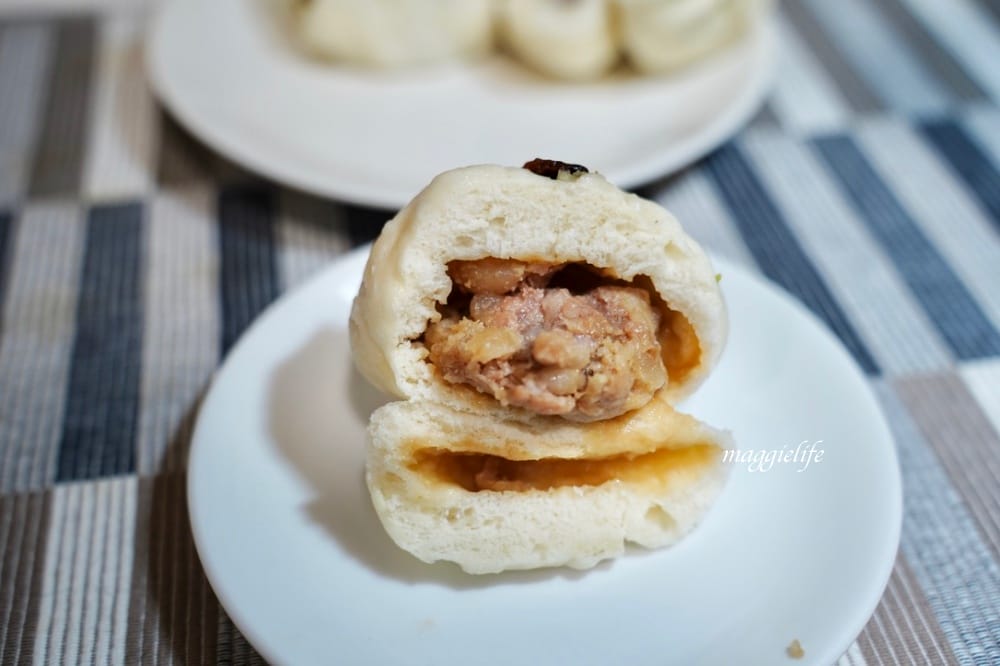 金山老街必吃｜金山王肉包，一出爐就秒殺，每天大排長龍，30年老店每個17元，可外帶外送宅配