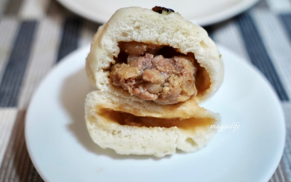 金山老街必吃｜金山王肉包，一出爐就秒殺，每天大排長龍，30年老店每個17元，可外帶外送宅配