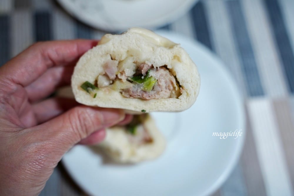 金山老街必吃｜金山王肉包，一出爐就秒殺，每天大排長龍，30年老店每個17元，可外帶外送宅配