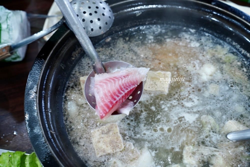 金山福緣火鍋，石頭火鍋排隊店，超香，共鍋個人鍋都有