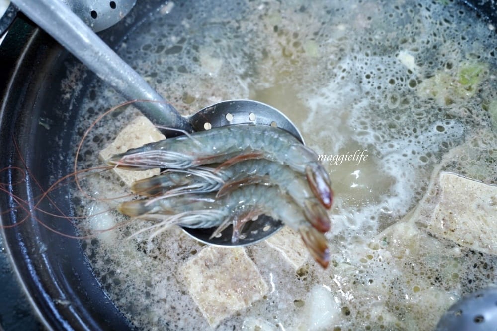 金山福緣火鍋，石頭火鍋排隊店，超香，共鍋個人鍋都有