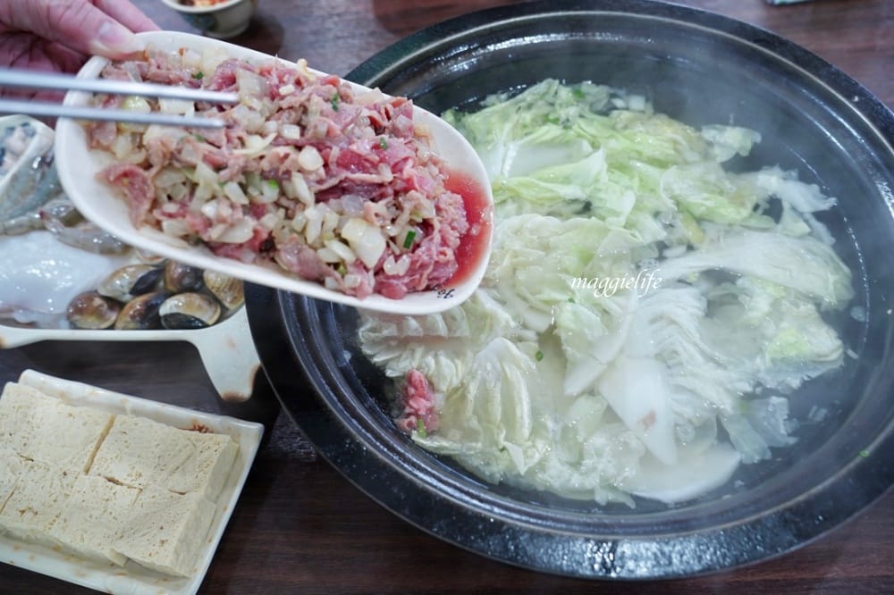 金山福緣火鍋，石頭火鍋排隊店，超香，共鍋個人鍋都有