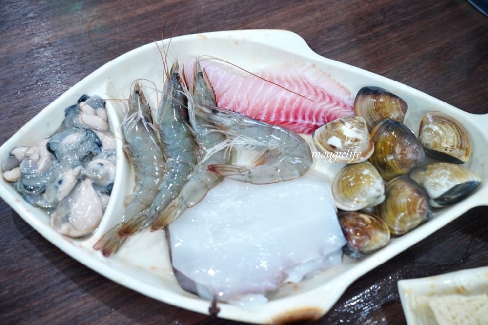 金山福緣火鍋，石頭火鍋排隊店，超香，共鍋個人鍋都有