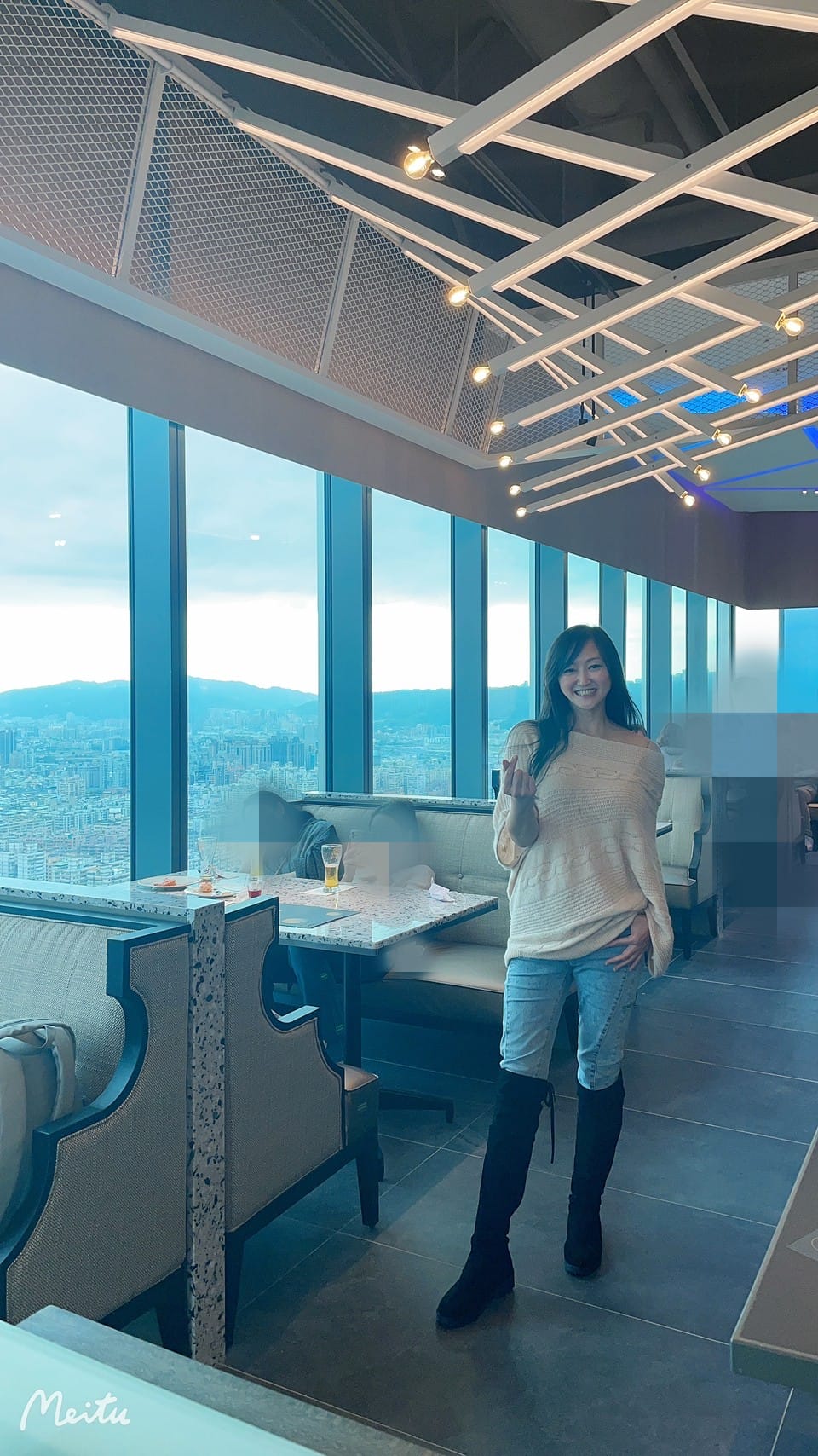 饗饗新莊店自助餐吃到飽超人氣Buffet，8大區必吃菜色直接曝光，進駐宏匯i-Tower39樓，新北最美景觀餐廳