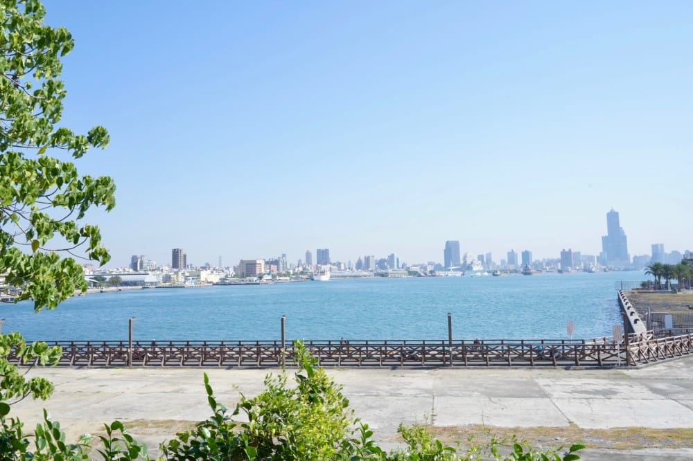 高雄燈塔高雄旗津燈塔,免門票白色燈塔超美還有景觀咖啡廳 - 第11張圖 高雄燈塔高雄旗津燈塔,免門票白色燈塔超美還有景觀咖啡廳