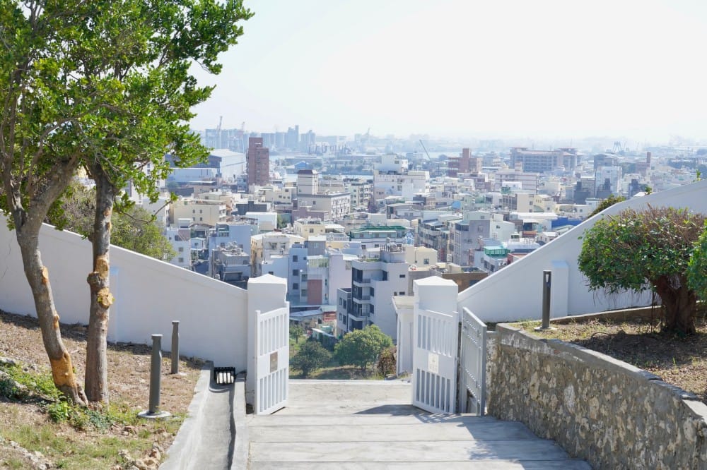 高雄燈塔高雄旗津燈塔,免門票白色燈塔超美還有景觀咖啡廳 - 第20張圖 高雄燈塔高雄旗津燈塔,免門票白色燈塔超美還有景觀咖啡廳