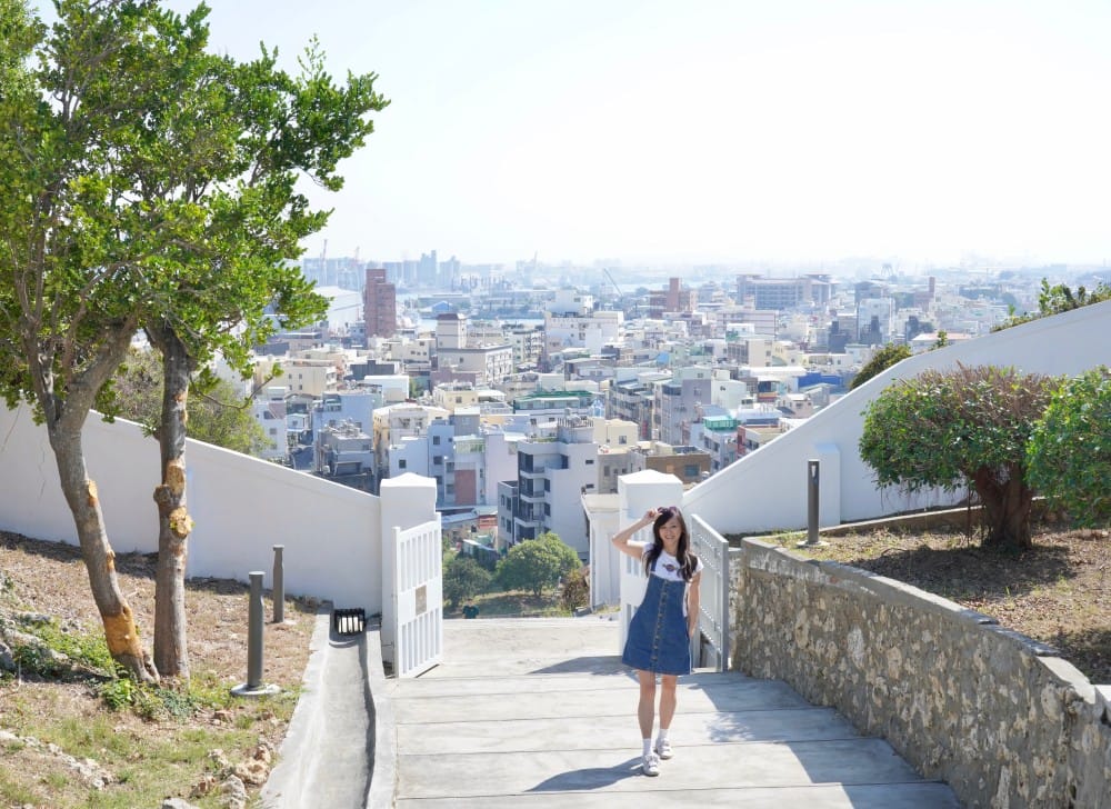 高雄燈塔高雄旗津燈塔，免門票白色燈塔超美還有景觀咖啡廳