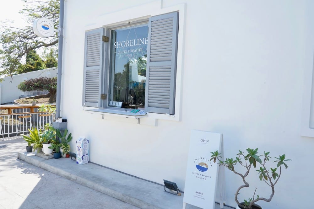 高雄燈塔高雄旗津燈塔，免門票白色燈塔超美還有景觀咖啡廳