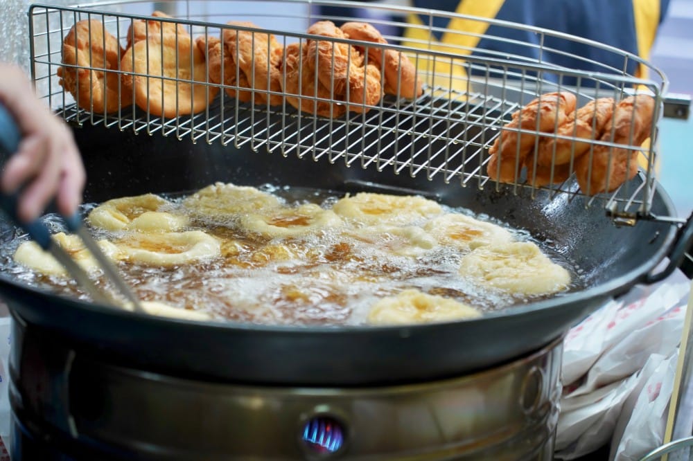 高雄|蘇阿嬤雞蛋酥在地人推薦,哈瑪星鼓山渡船頭必吃點心,60年的好味道只有高雄才吃得到的口味! - 第18張圖 高雄|蘇阿嬤雞蛋酥在地人推薦,哈瑪星鼓山渡船頭必吃點心,60年的好味道只有高雄才吃得到的口味!