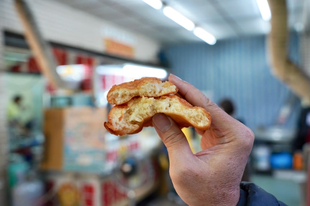 高雄|蘇阿嬤雞蛋酥在地人推薦,哈瑪星鼓山渡船頭必吃點心,60年的好味道只有高雄才吃得到的口味! - 第23張圖 高雄|蘇阿嬤雞蛋酥在地人推薦,哈瑪星鼓山渡船頭必吃點心,60年的好味道只有高雄才吃得到的口味!