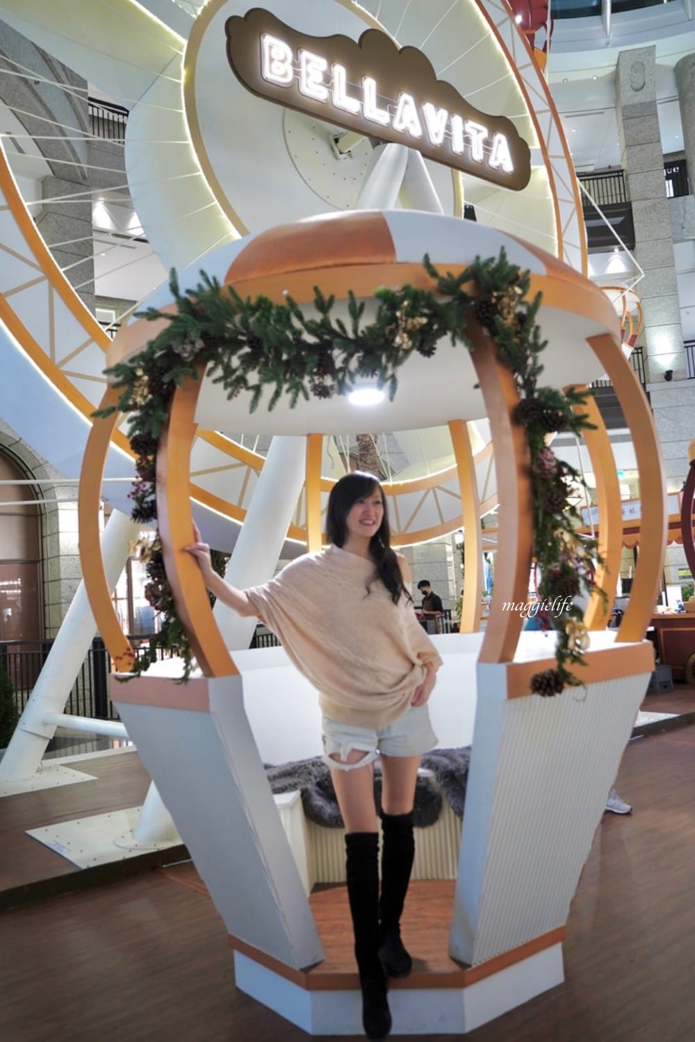 聖誕節｜台北2023BELLAVITA貴婦百貨聖誕節，白色雪地浪漫聖誕節，信義區最美，快來拍好拍滿吧